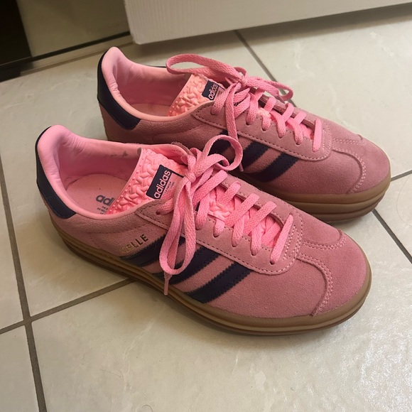 Adidas Gazelle Pink Sneakers - Picture 2 of 6